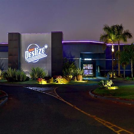 Deslize Motel 2 Uberlândia Eksteriør billede